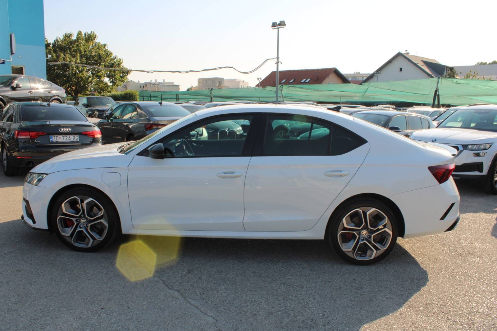Škoda Octavia RS 1.4 TSi PHEV *LED, NAVIGACIJA, KAMERA*, fotografija 8