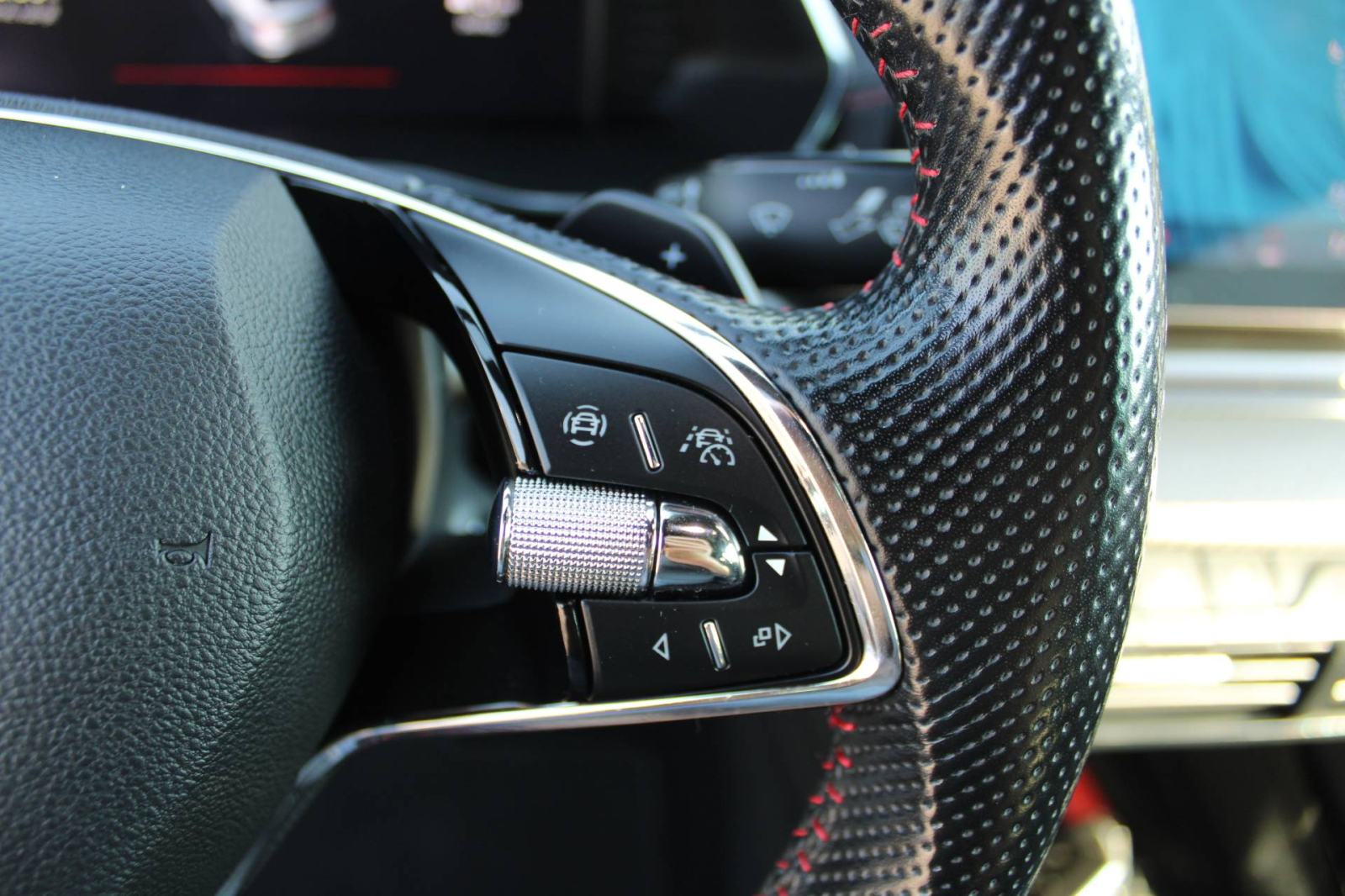 Škoda Octavia RS 1.4 TSi PHEV *LED, NAVIGACIJA, KAMERA*, fotografija 18
