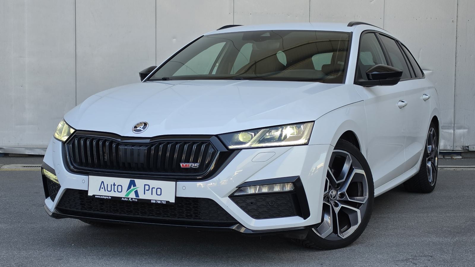 Škoda Octavia RS 2,0 TDI DSG, PDV, JAMSTVO, CHALLENGE + PACK, fotografija 1