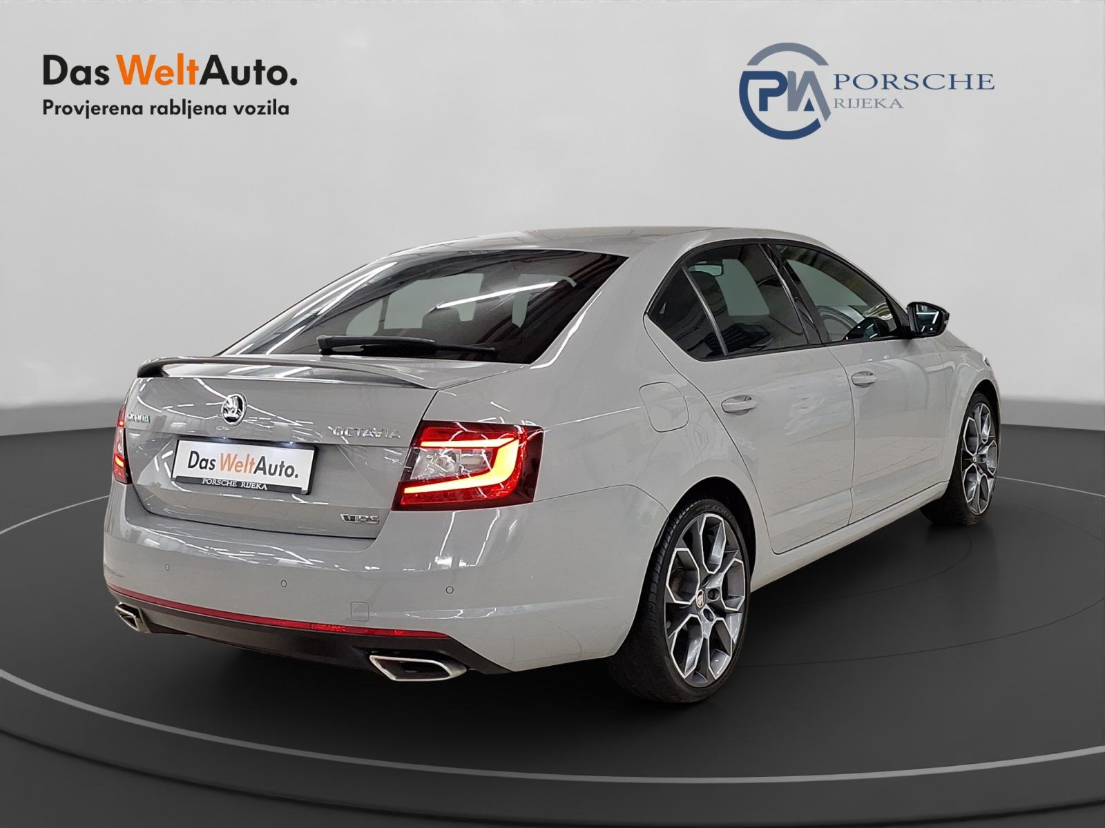 Škoda Octavia RS 2.0 TDI, fotografija 5
