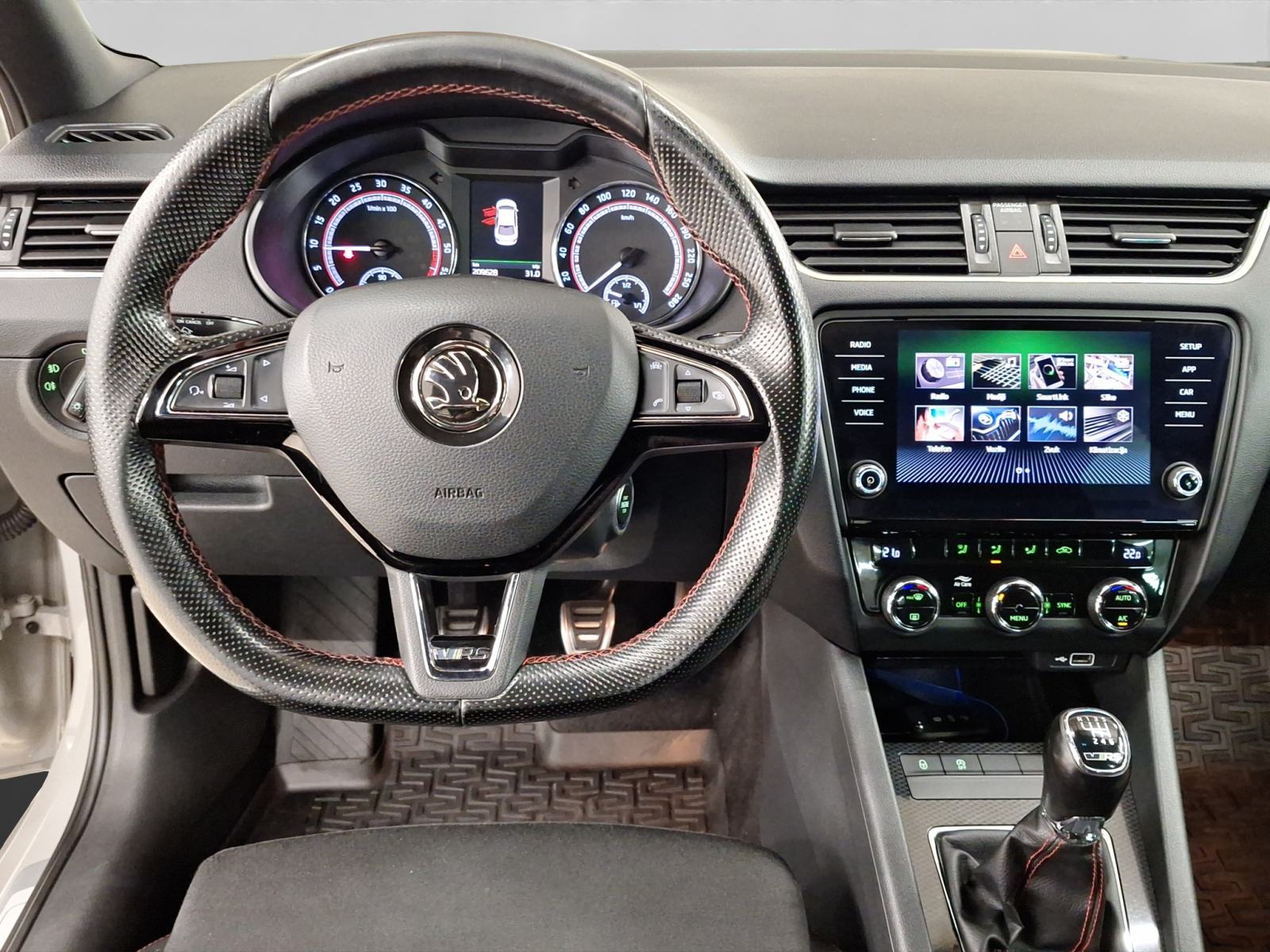 Škoda Octavia RS 2.0 TDI, fotografija 12