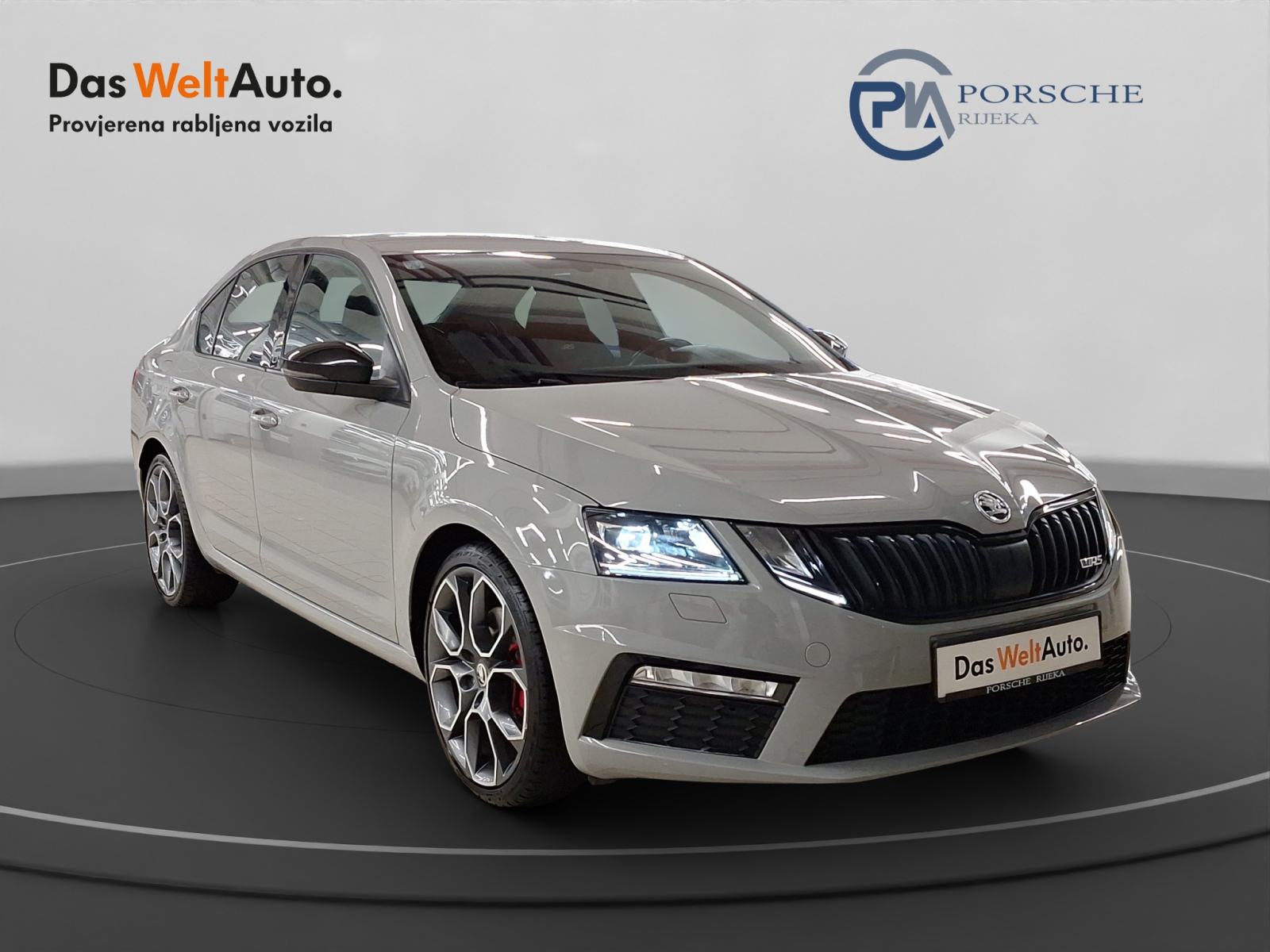 Škoda Octavia RS 2.0 TDI, fotografija 3