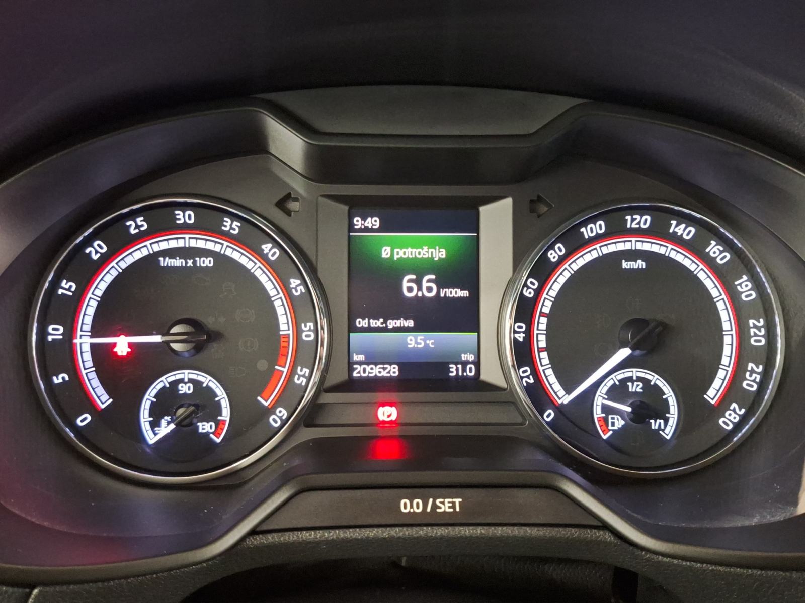 Škoda Octavia RS 2.0 TDI, fotografija 11