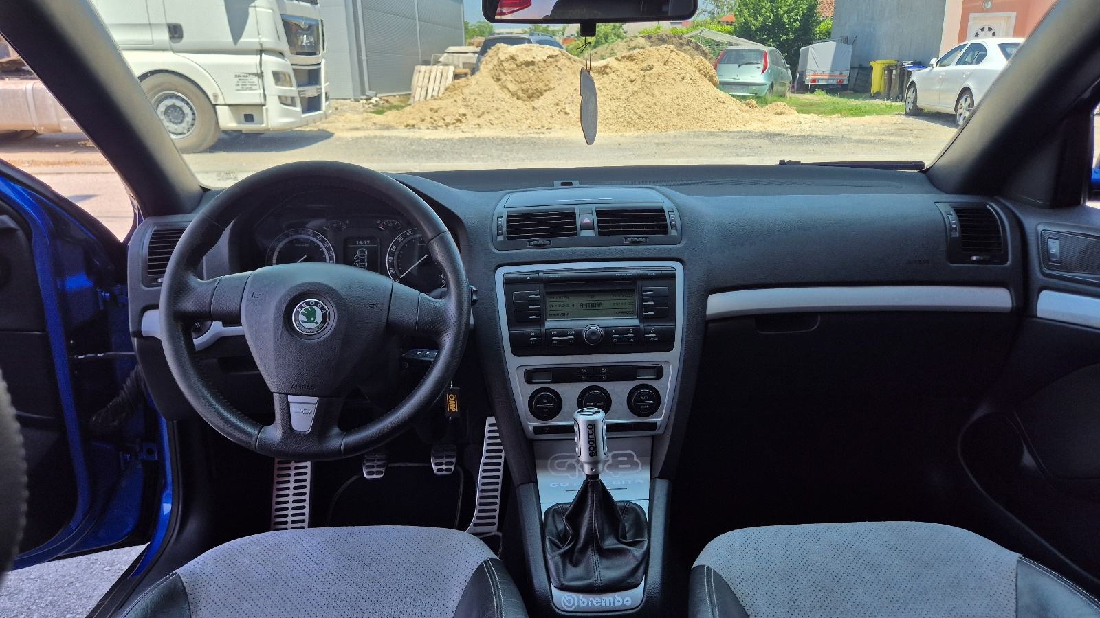 Škoda Octavia RS 2,0 TFSI, fotografija 11
