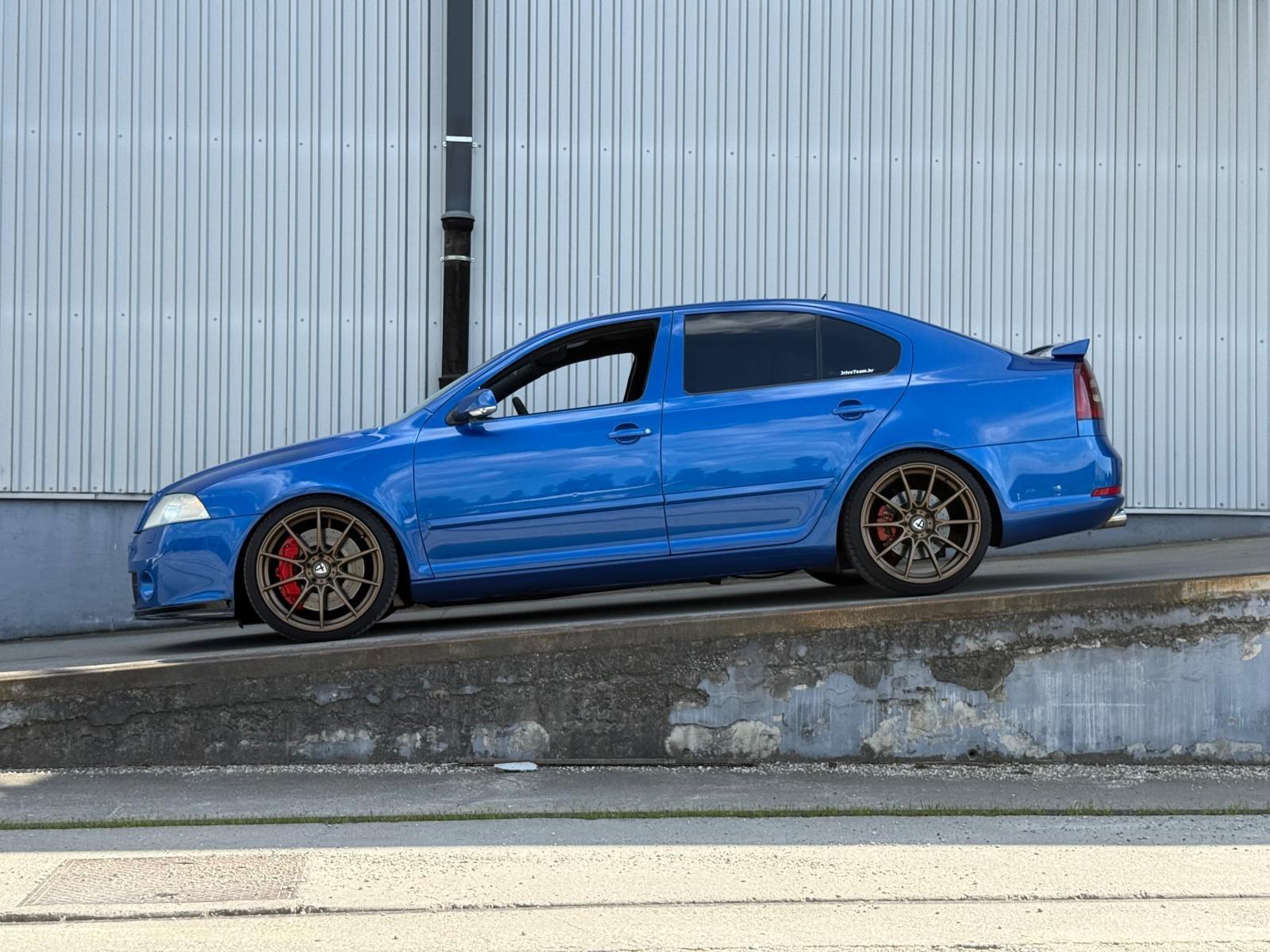 Škoda Octavia RS 2,0 TFSI, fotografija 2