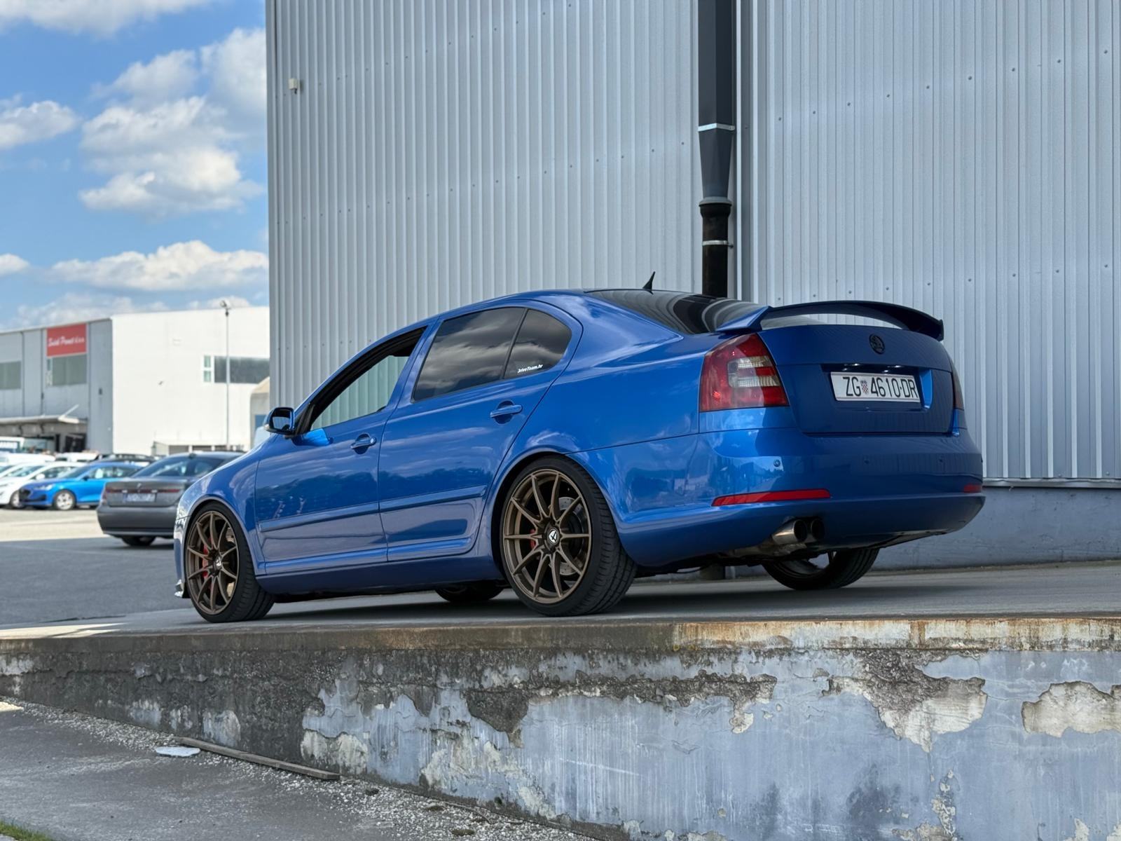 Škoda Octavia RS 2,0 TFSI, fotografija 3