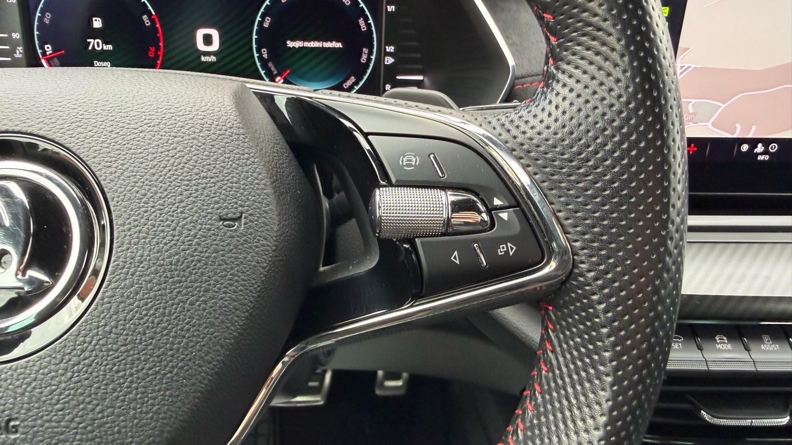 ŠKODA OCTAVIA RS 2.0 TSI DSG KAMERA KESSY NAVI MATRIX REGISTRIAN, fotografija 18