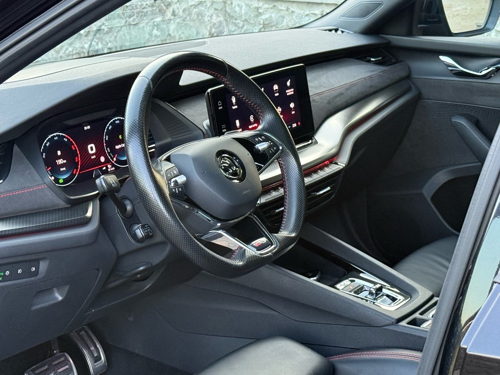 Škoda Octavia RS PLUS 2,0 TDI DSG, PANORAMA, REGISTRIRAN, NAVI, fotografija 7