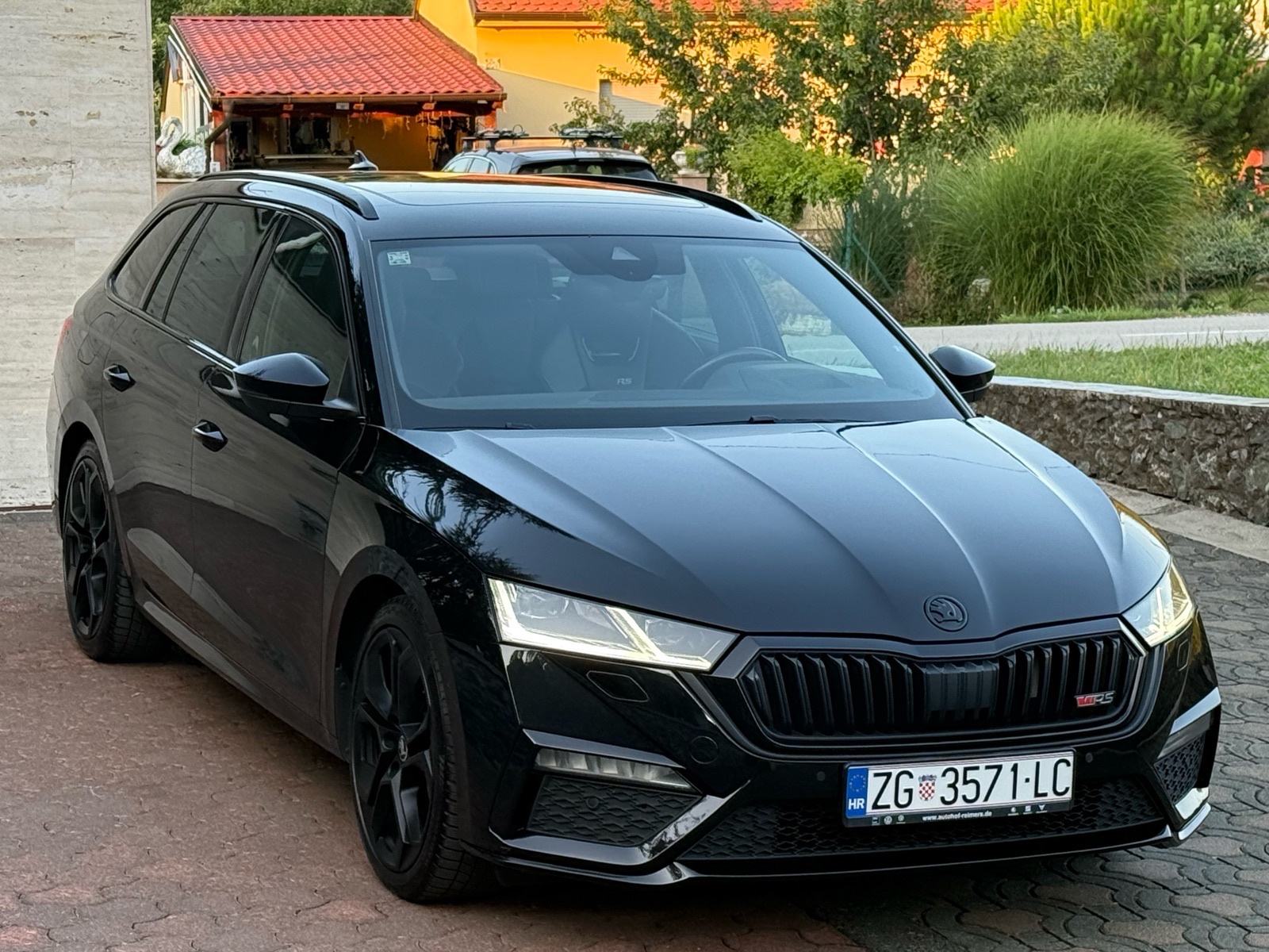 Škoda Octavia RS PLUS 2,0 TDI DSG, PANORAMA, REGISTRIRAN, NAVI, fotografija 6