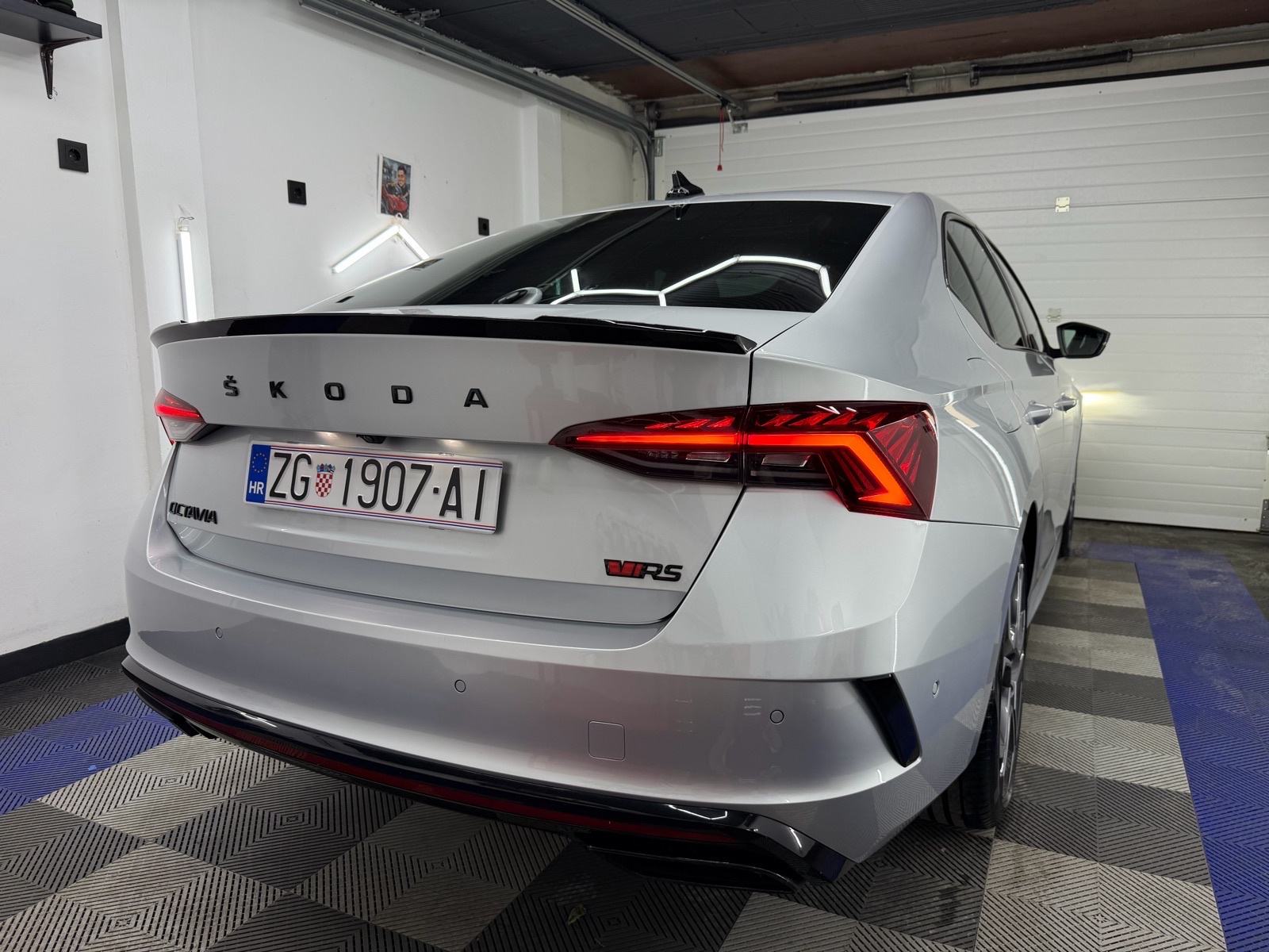 Škoda Octavia RS PLUS 2,0 TDI, REG7/27, fotografija 8