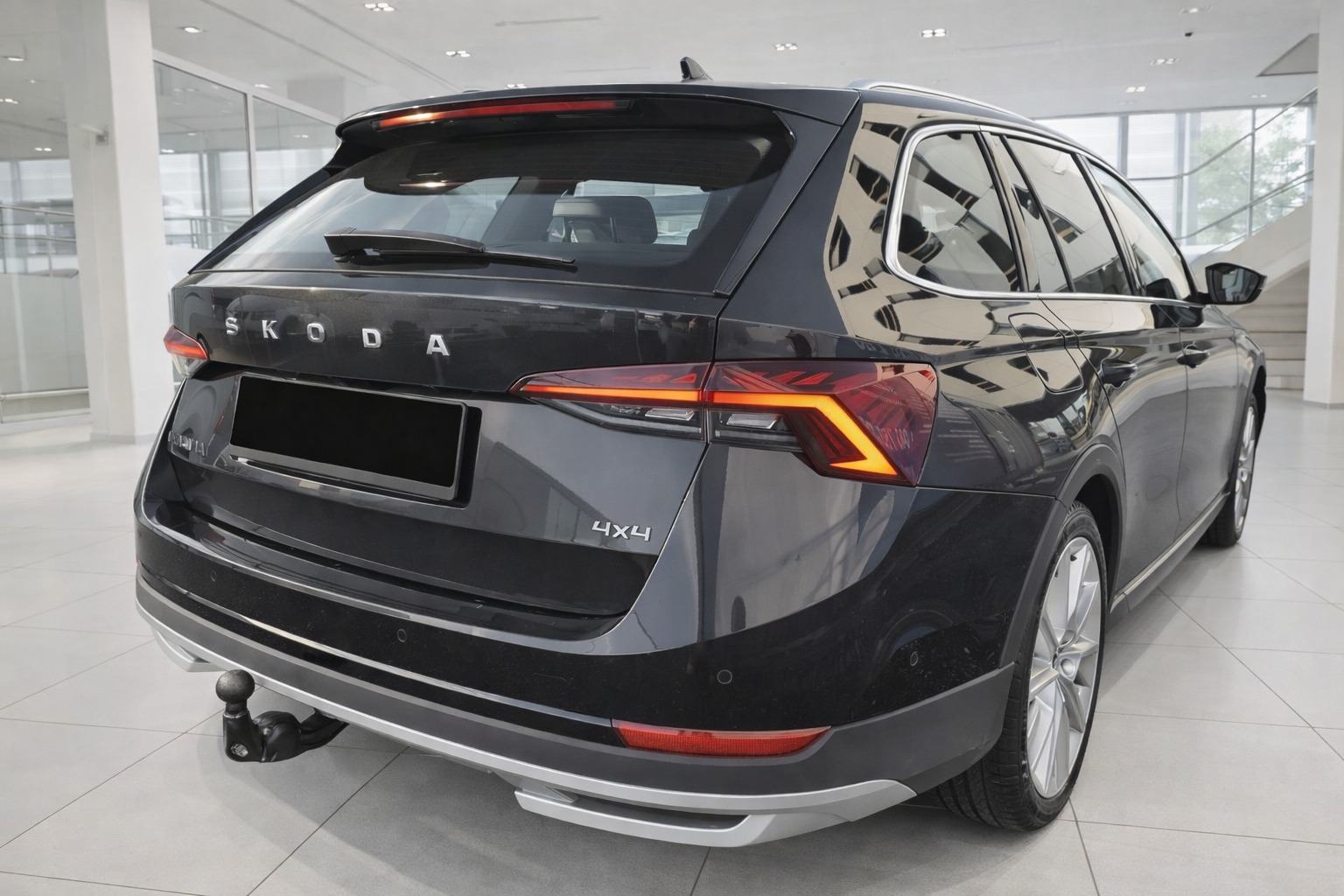 Škoda Octavia SCOUT 2,0 TDI DSG 4x4 *MATRIX*VIRTUAL*HUD*, fotografija 4