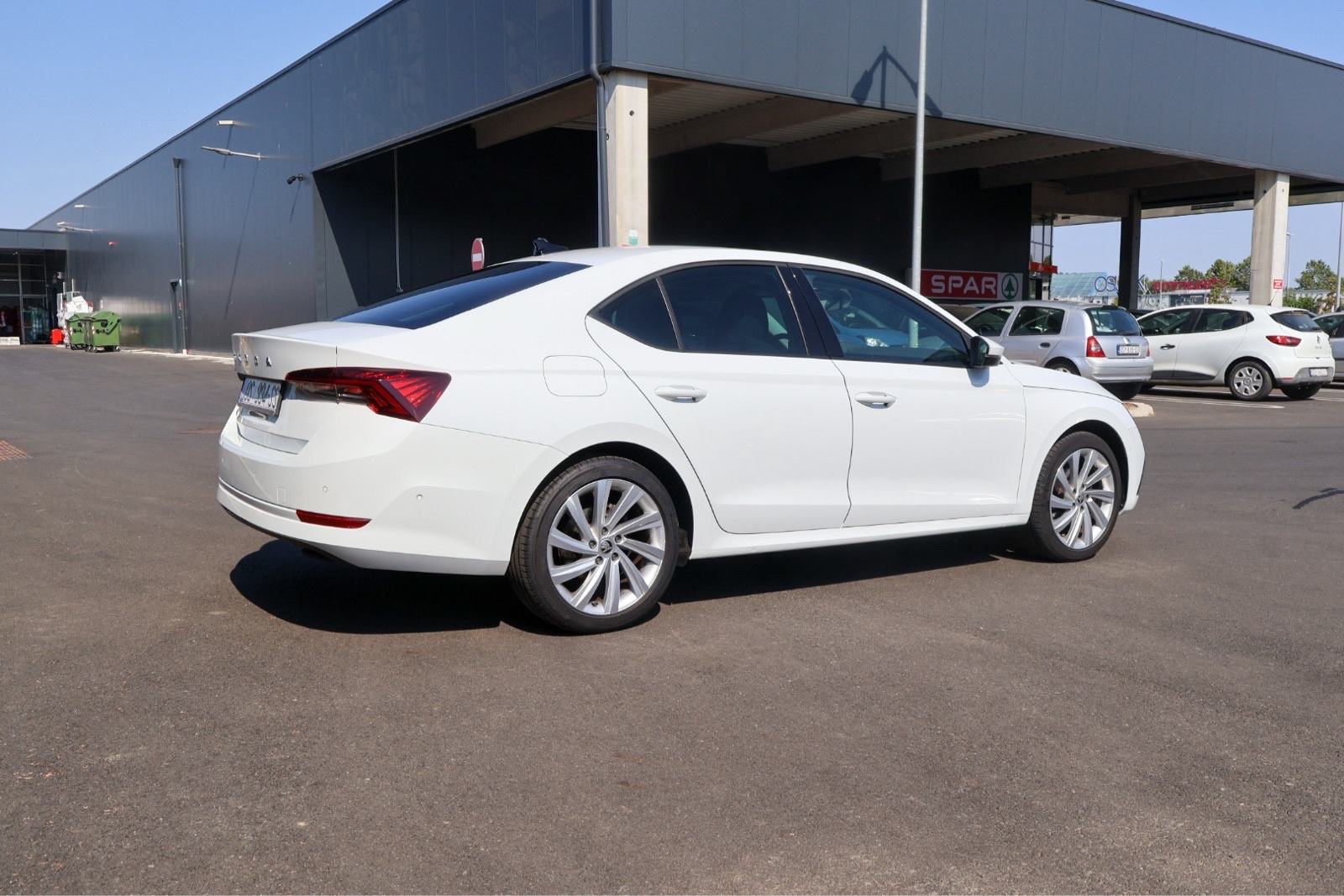 ŠKODA OCTAVIA Style 2,0 TDI, DSG, PDV, GARANCIJA, fotografija 4