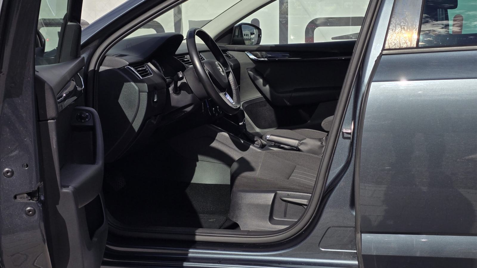 Škoda Octavia Style 2.0 TDI DSG, fotografija 6