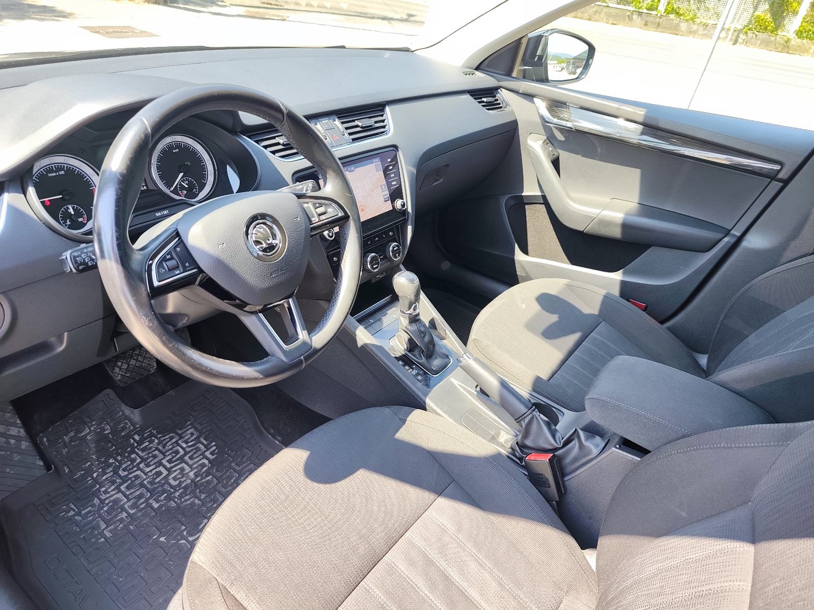 Škoda Octavia TDI // DSG // TOP STANJE // ALU // HR - AUTO //, fotografija 11