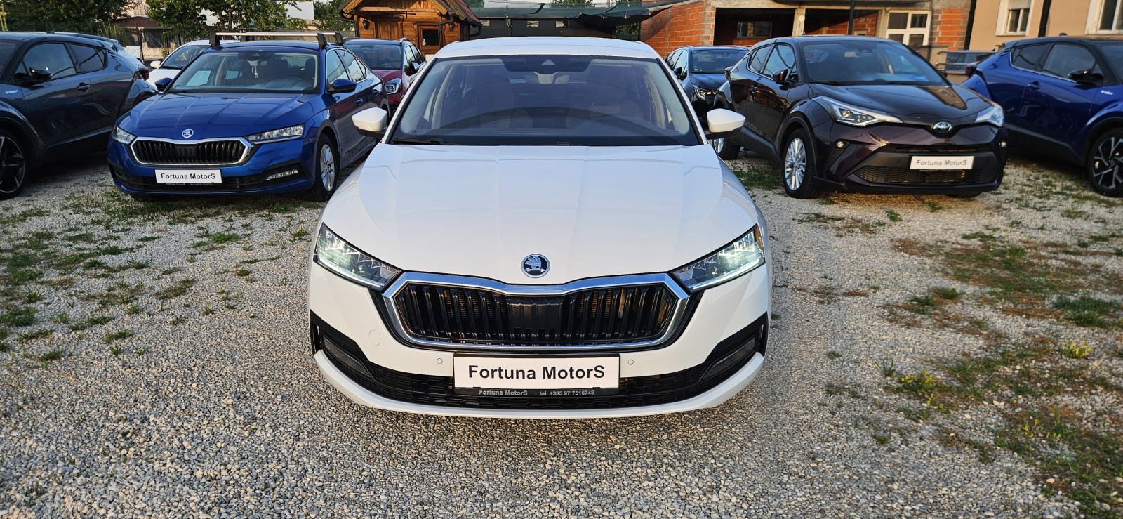 SKODA OKTAVIA 2.0 AUTOMATIK 110kWt * DSG * MATRIX * TOP, fotografija 2
