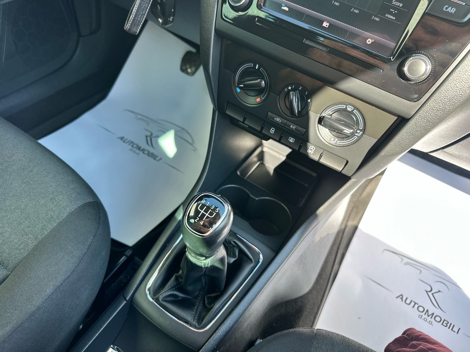 Škoda Rapid 1,0 TSI 2019 *navigacija, fotografija 15