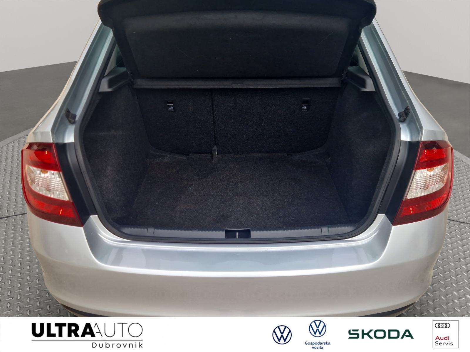 Škoda Rapid 1,0 TSI Ambition Plus, fotografija 18