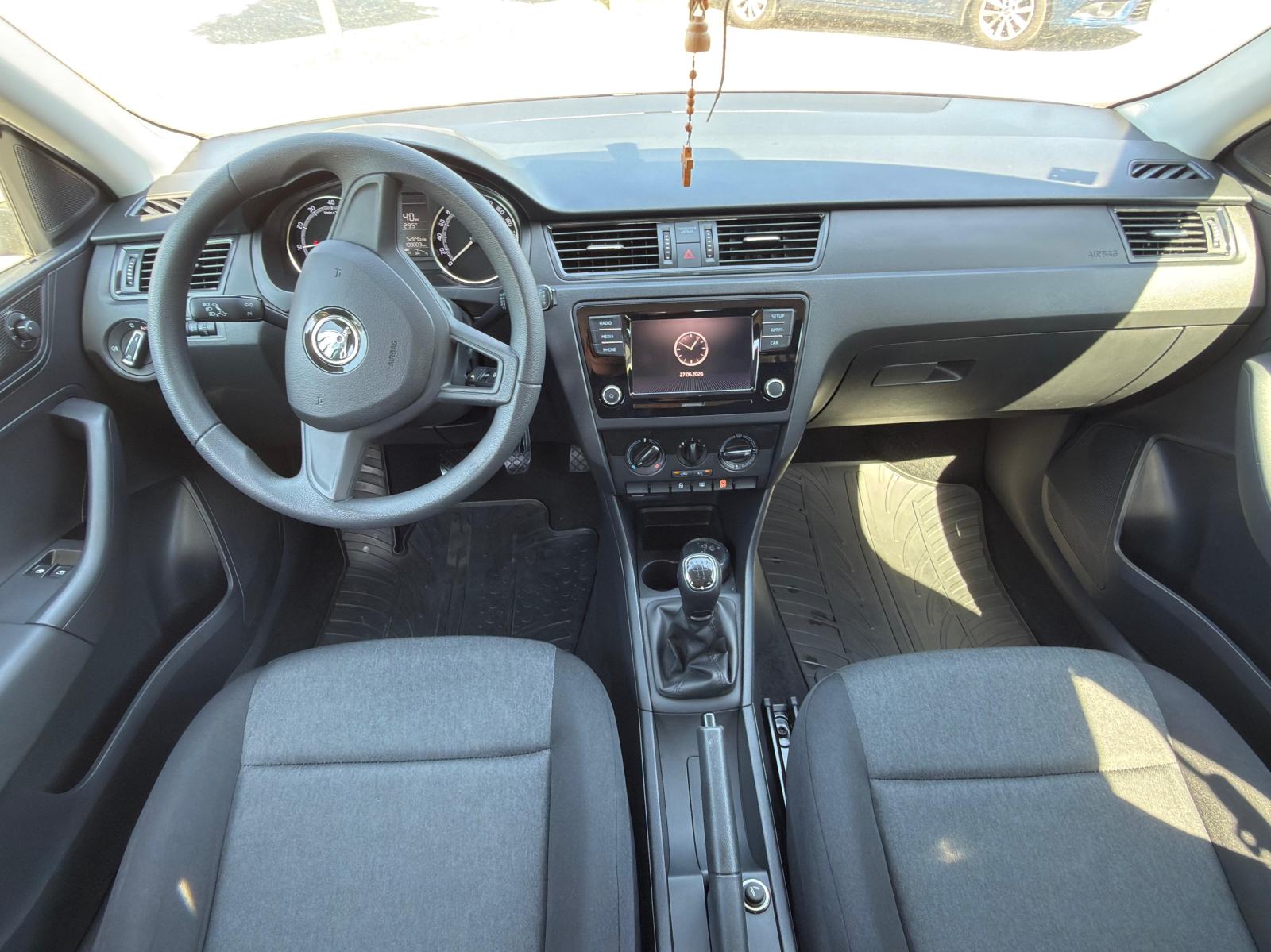 Škoda Rapid 1,0 TSI, fotografija 4