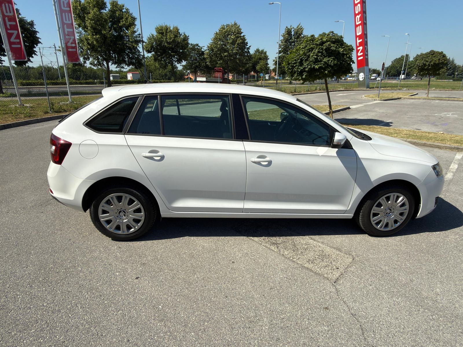 Škoda Rapid 1,0 TSI, fotografija 10