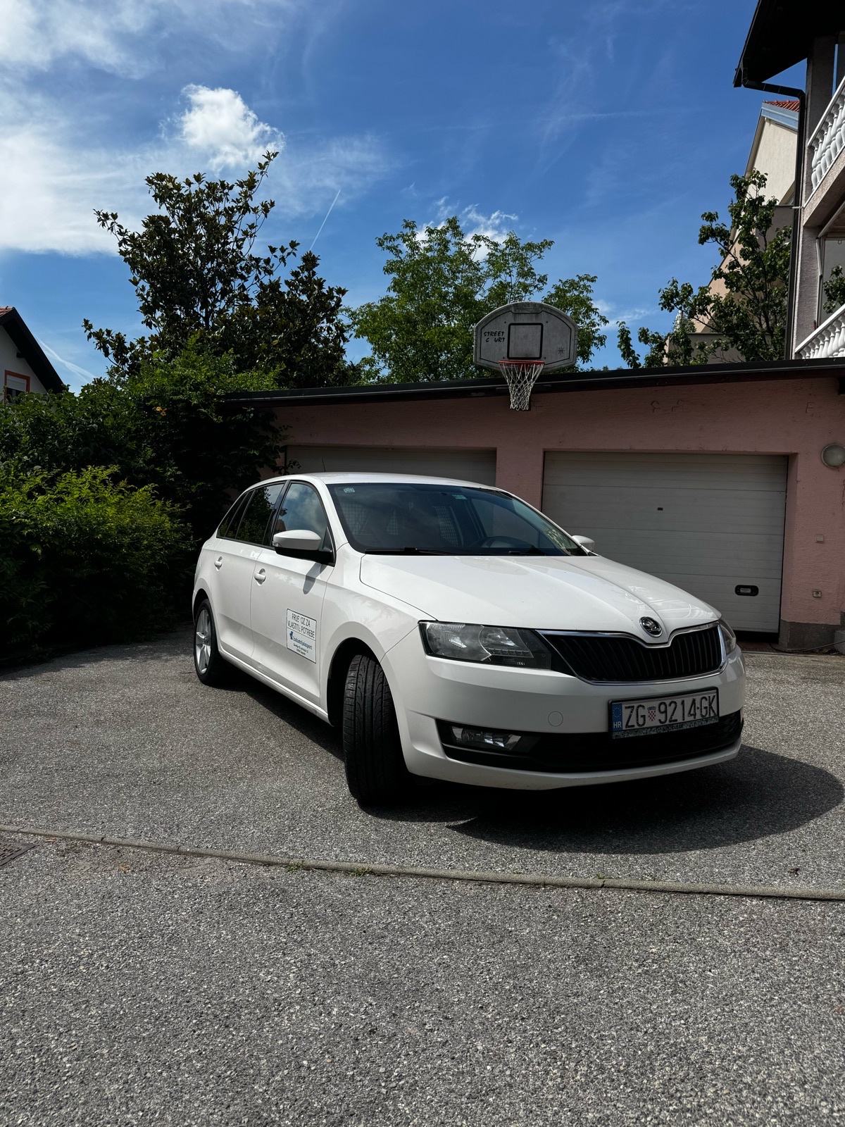 Škoda Rapid 1,0 TSI, fotografija 4