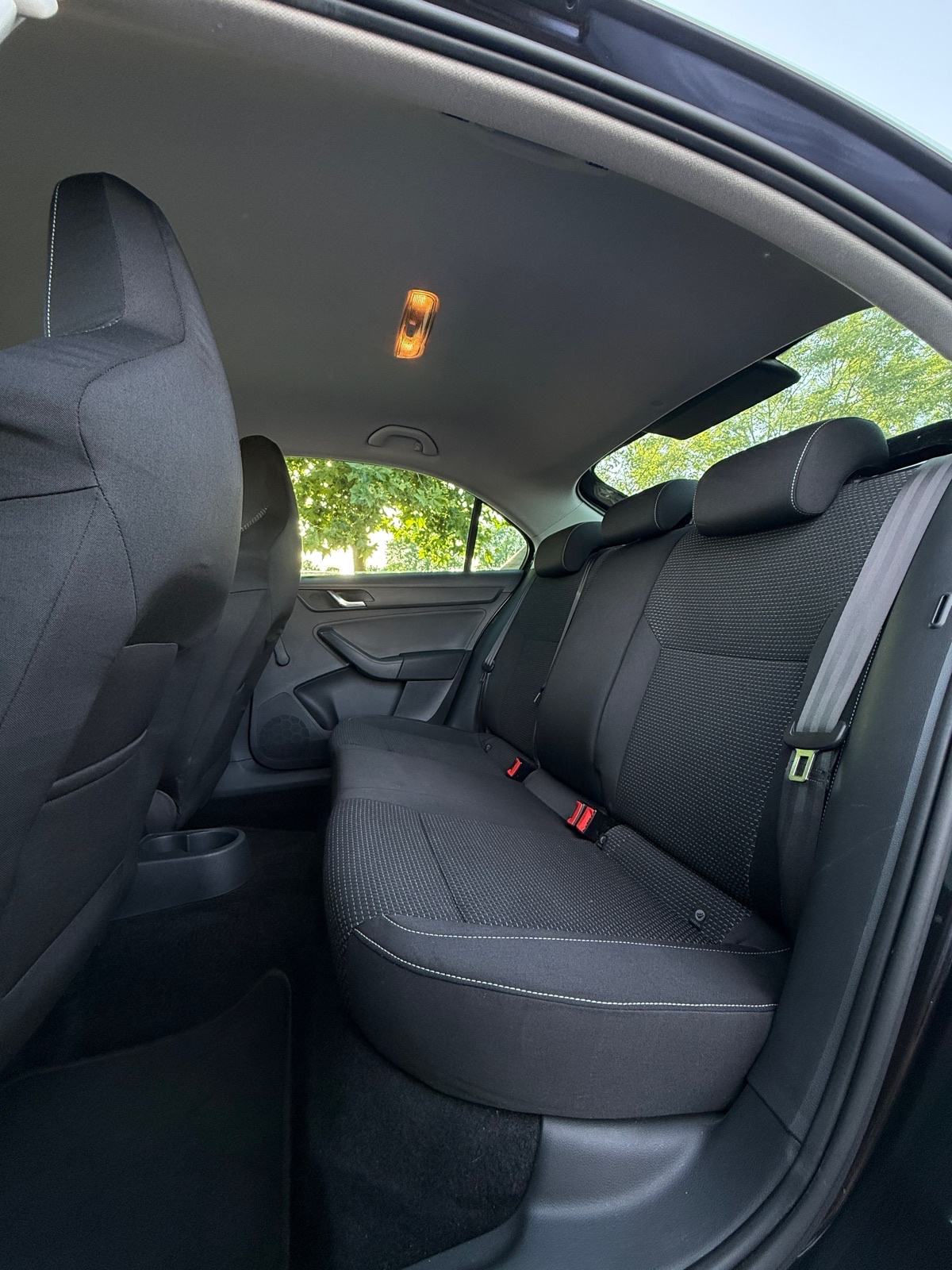 Škoda Rapid 1.2TSI Sport • NAVI | GRIJ. SJ. | SERV. KNJIŽ., fotografija 11