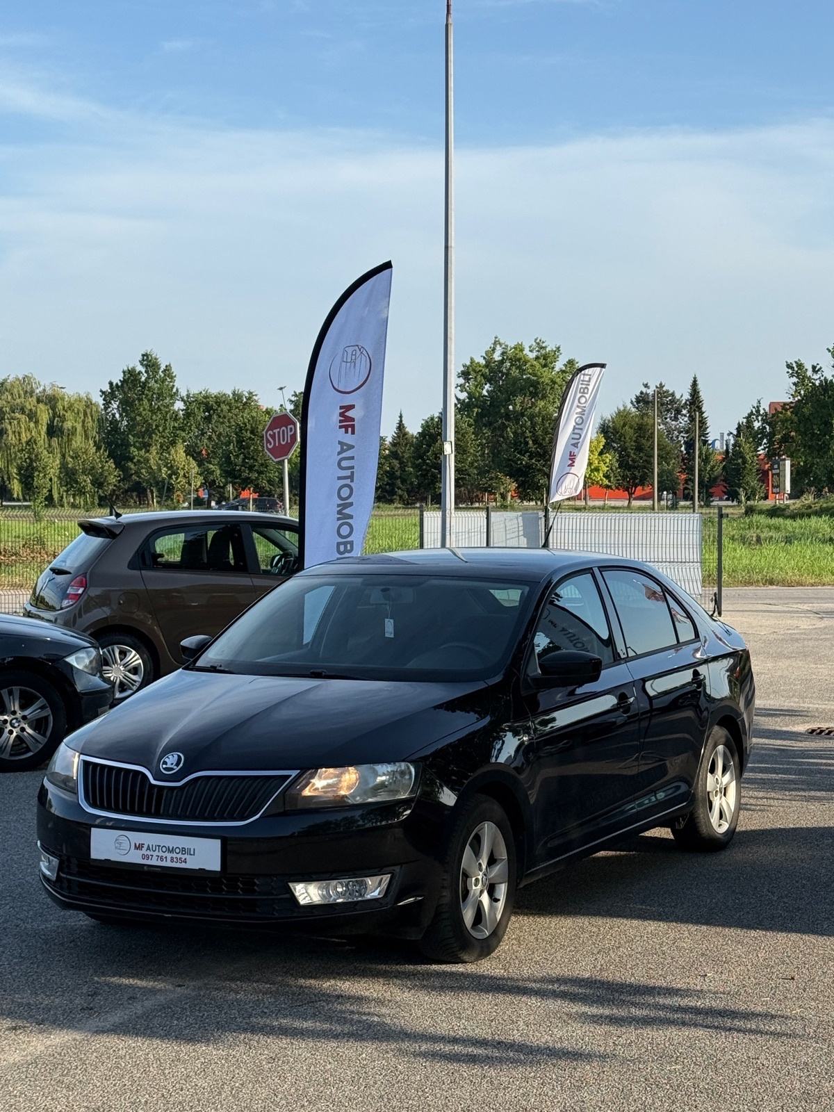 Škoda Rapid 1.2TSI Sport • NAVI | GRIJ. SJ. | SERV. KNJIŽ., pogled izvana - slika 2