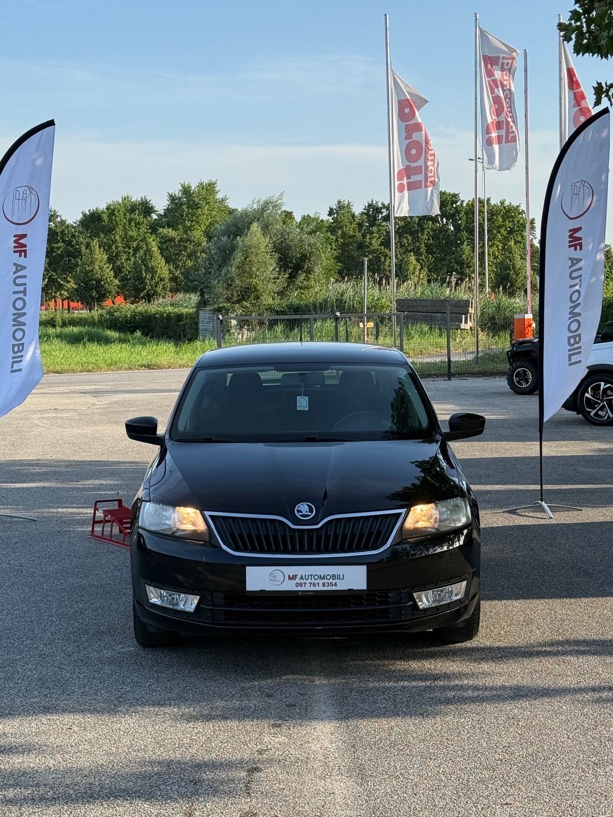 Škoda Rapid 1.2TSI Sport • NAVI | GRIJ. SJ. | SERV. KNJIŽ., pogled izvana - slika 3