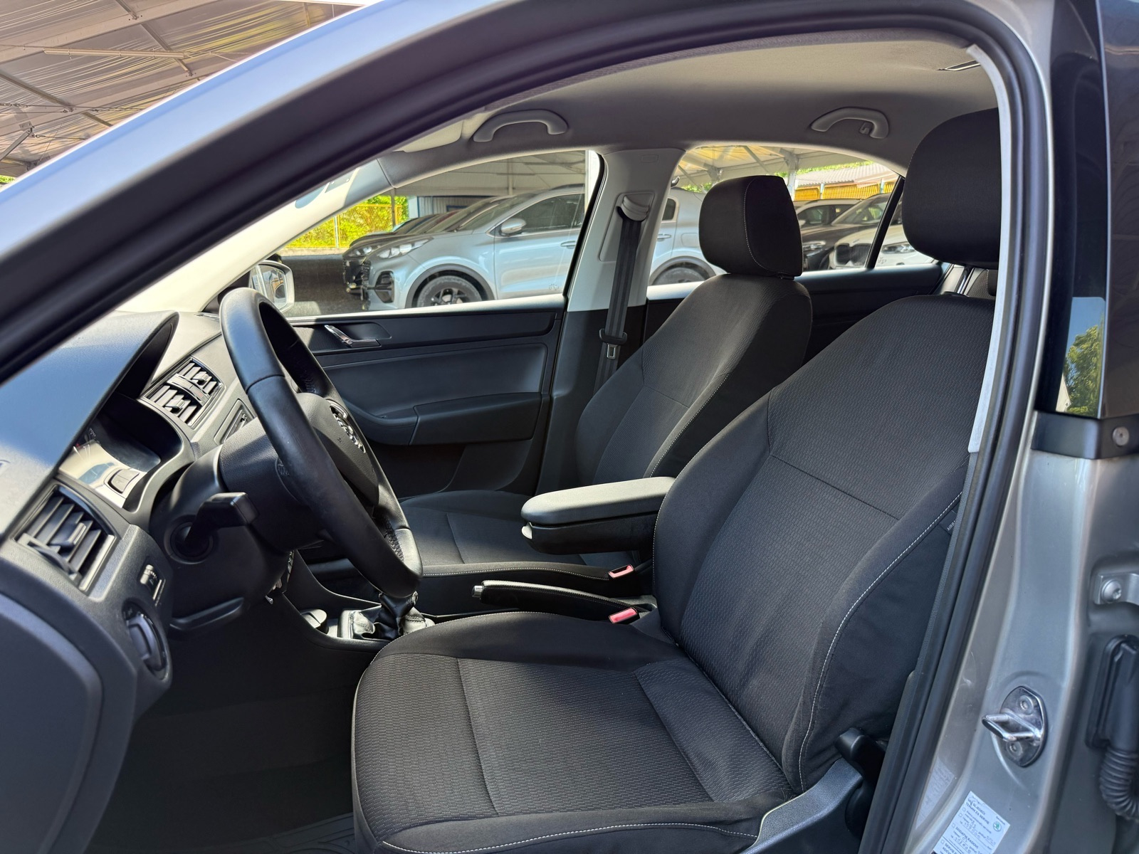 Škoda Rapid 1.2TSI | HR AUTO | SERVISNA | 1.VLASNIK | REGAN DO 7/27, fotografija 8