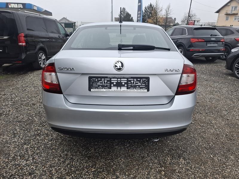 Škoda Rapid 1,6 TDI*115ks*Klima*, fotografija 5