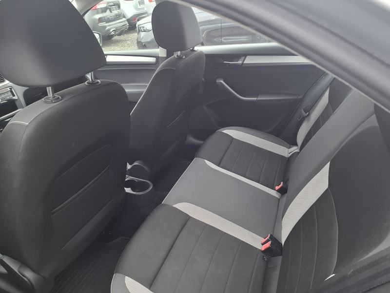 Škoda Rapid 1,6 TDI*115ks*Klima*, fotografija 11