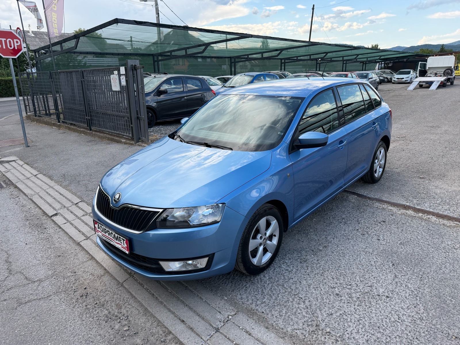 Škoda Rapid 1,6 TDI / REG 1 GOD !!, fotografija 6
