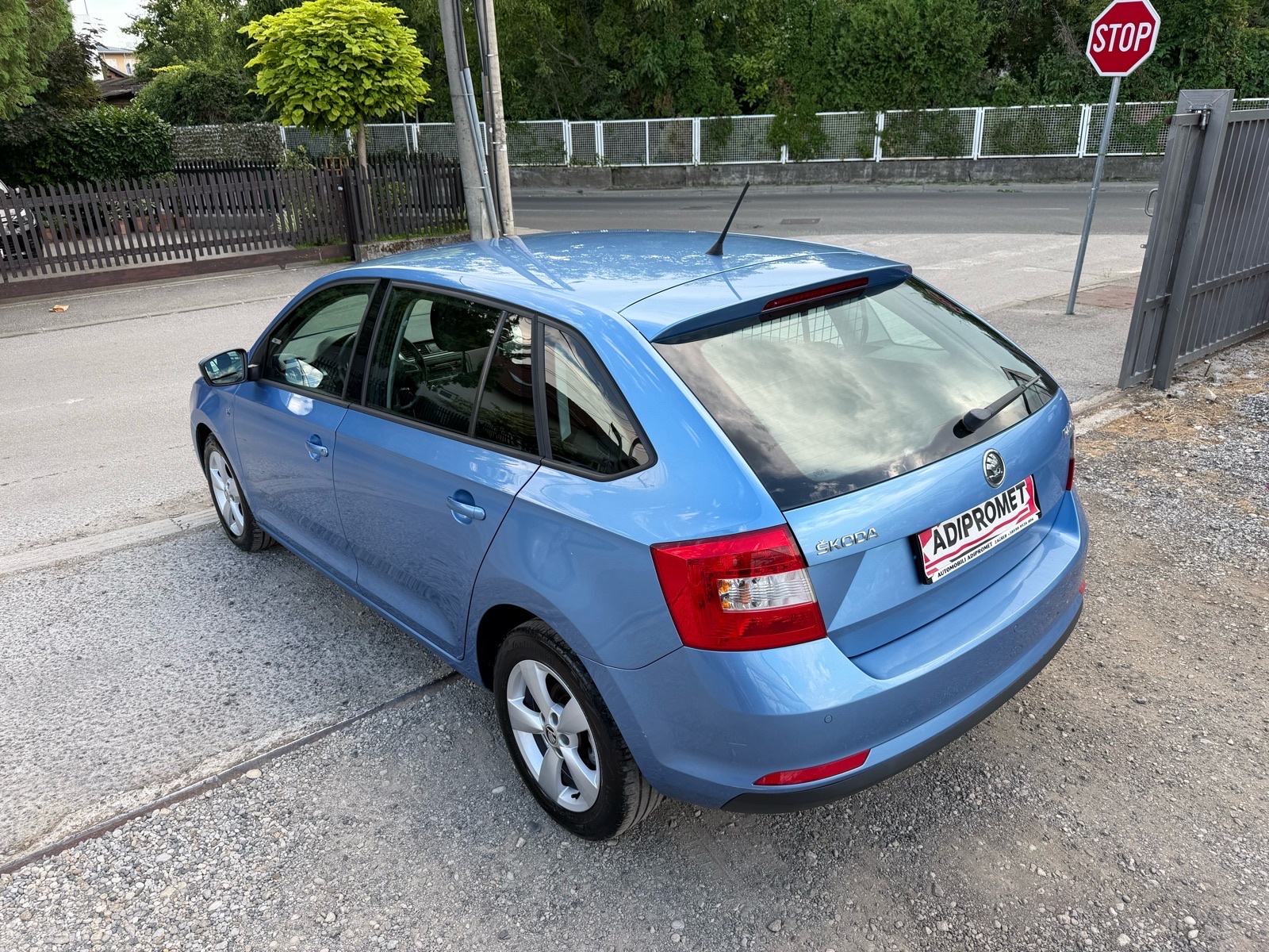 Škoda Rapid 1,6 TDI / REG 1 GOD !!, fotografija 8