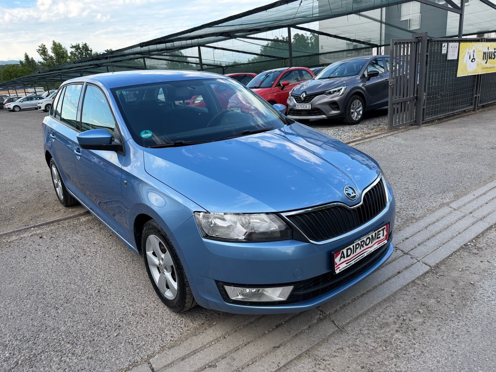Škoda Rapid 1,6 TDI / REG 1 GOD !!, fotografija 9