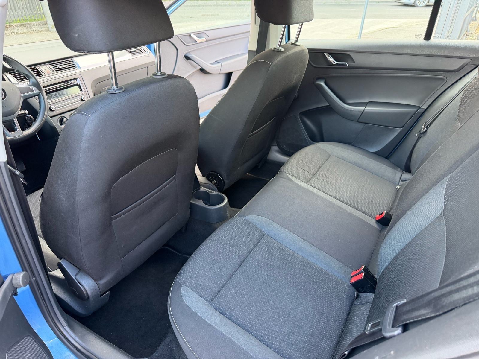 Škoda Rapid 1,6 TDI / REG 1 GOD !!, fotografija 13