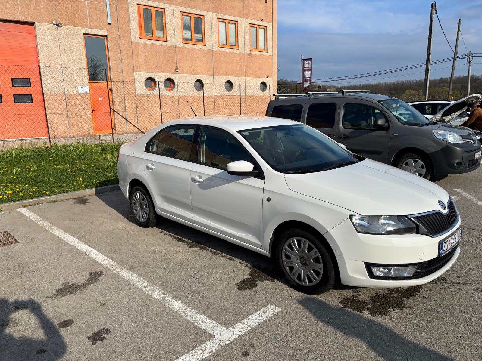 Škoda Rapid 1,6 TDI, fotografija 3