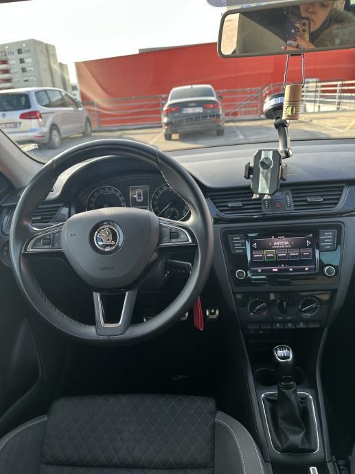 Škoda Rapid 1,6 TDI, fotografija 3