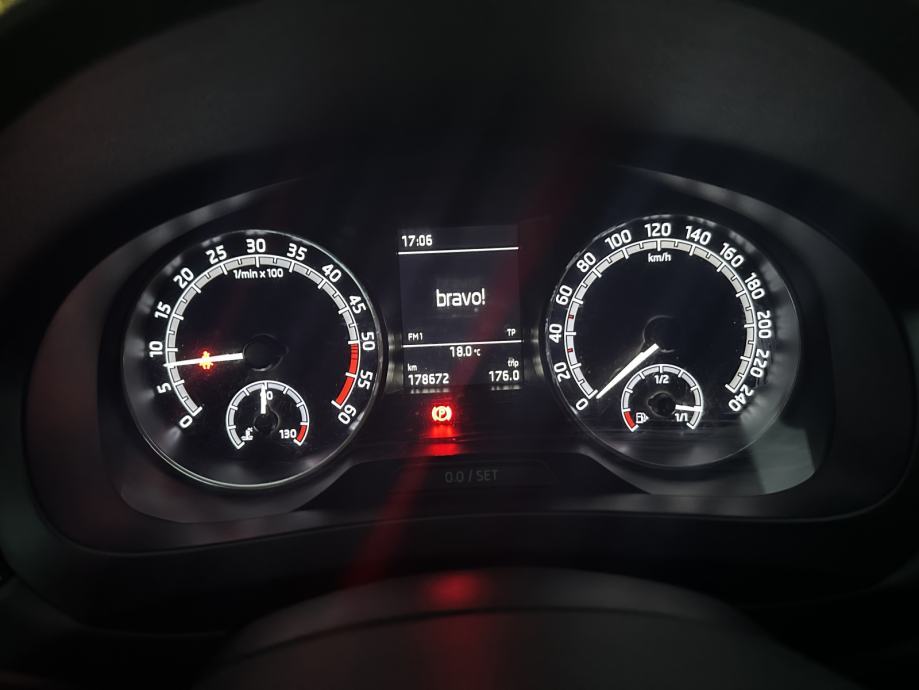 Škoda Rapid 1,6 TDI, fotografija 2