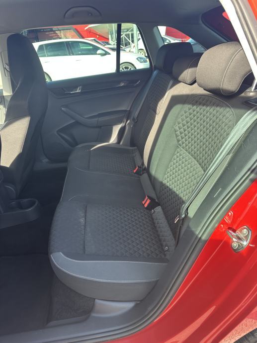 Škoda Rapid 1,6 TDI, fotografija 7