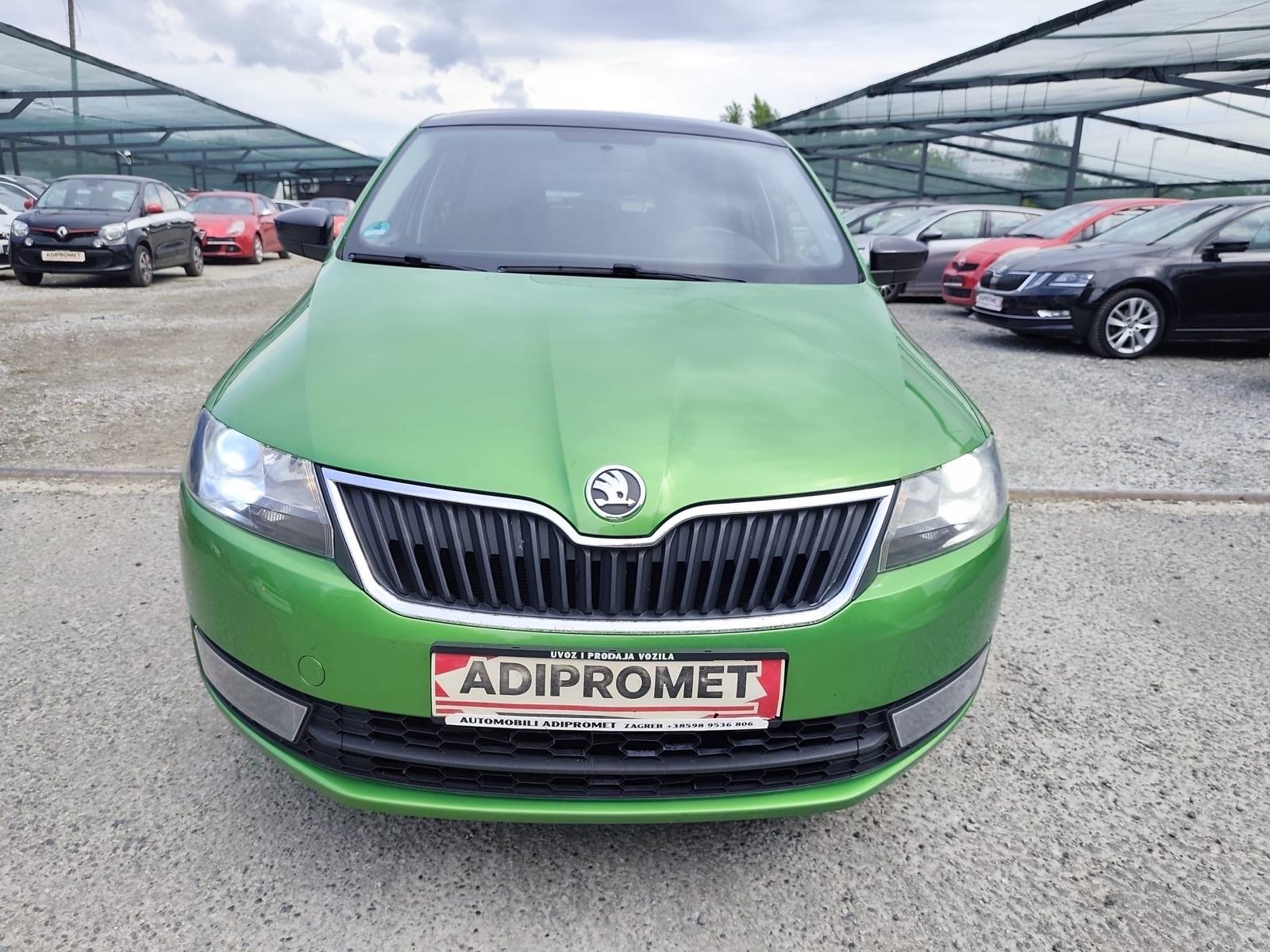 Škoda Rapid 1,6 TDI / EDITION / REG 1 GOD / PANORAMA !, fotografija 12