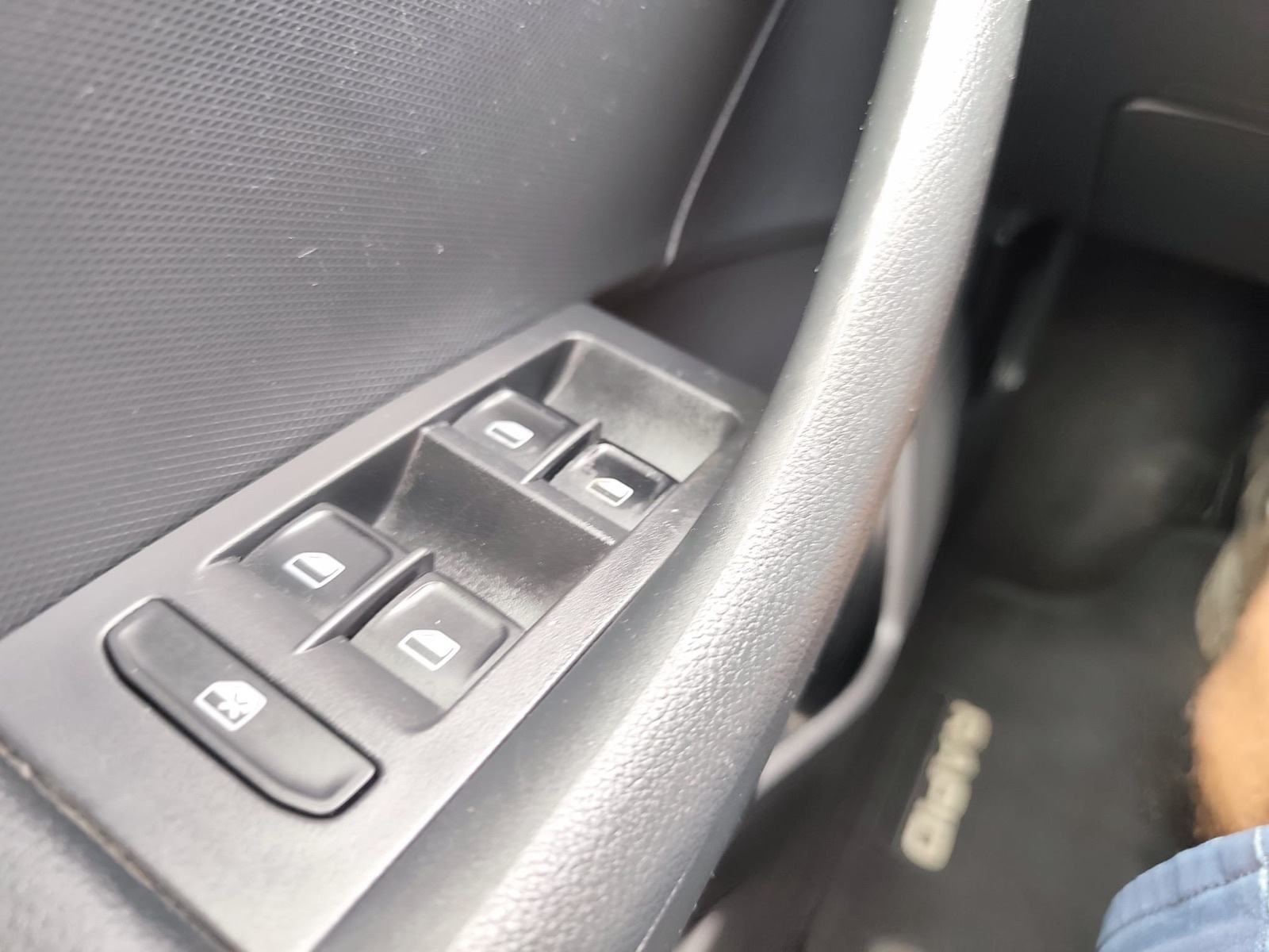 Škoda Rapid 1,6 TDI / EDITION / REG 1 GOD / PANORAMA !, fotografija 19