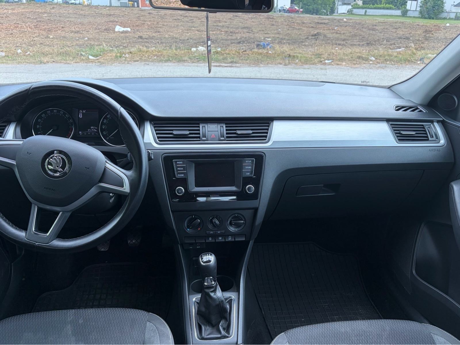 Škoda Rapid 1,6 TDI, fotografija 5