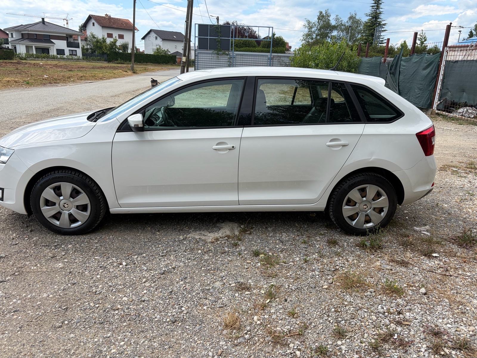 Škoda Rapid 1,6 TDI, fotografija 3