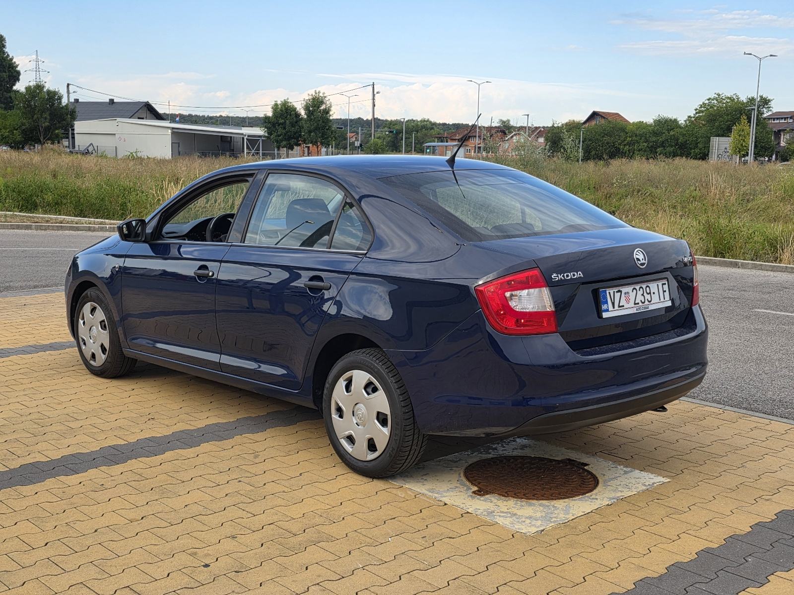 Škoda Rapid 1,6 TDI 117KM, fotografija 4