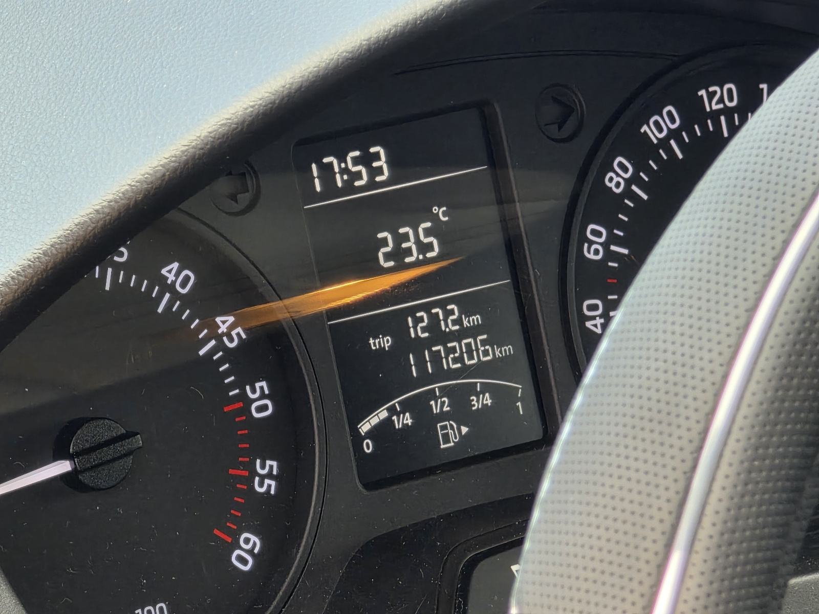 Škoda Rapid 1,6 TDI 117KM, fotografija 7