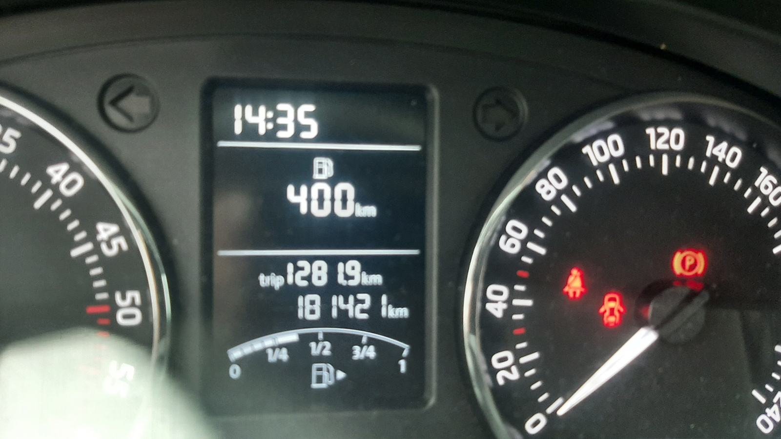 Škoda Rapid 1,6 TDI reg.03 2027, fotografija 8