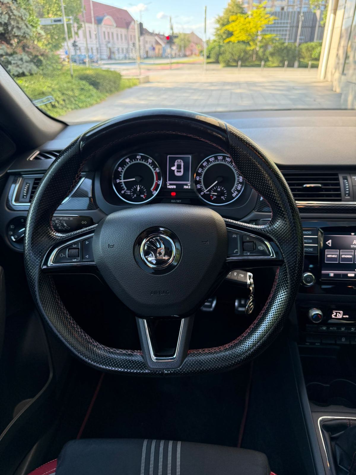 ŠKODA RAPID - 2017 GOD - 1.0 BENZIN - PANORAMA - REGAN! - KAO NOV, fotografija 19