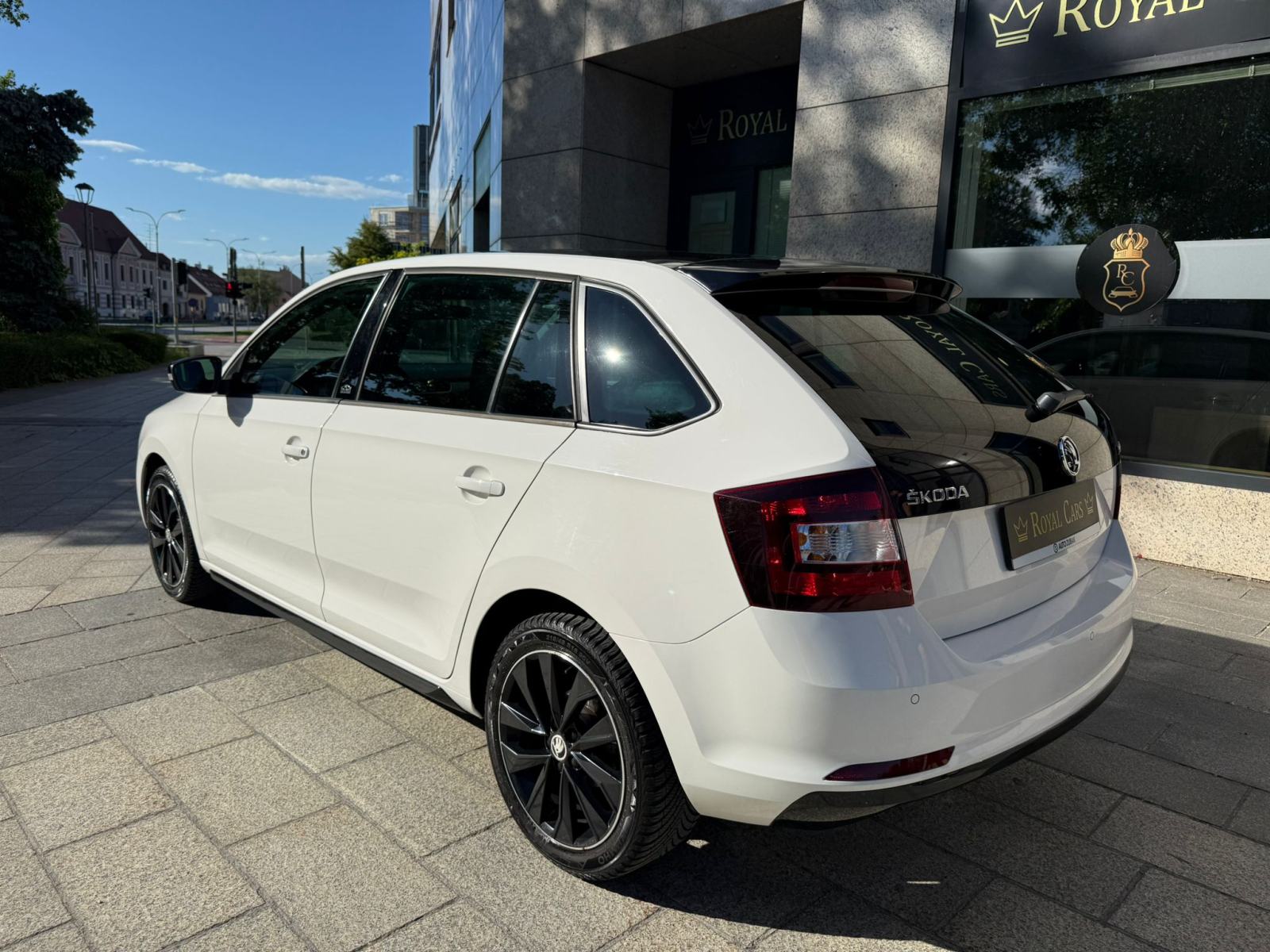 ŠKODA RAPID - 2017 GOD - 1.0 BENZIN - PANORAMA - REGAN! - KAO NOV, fotografija 7