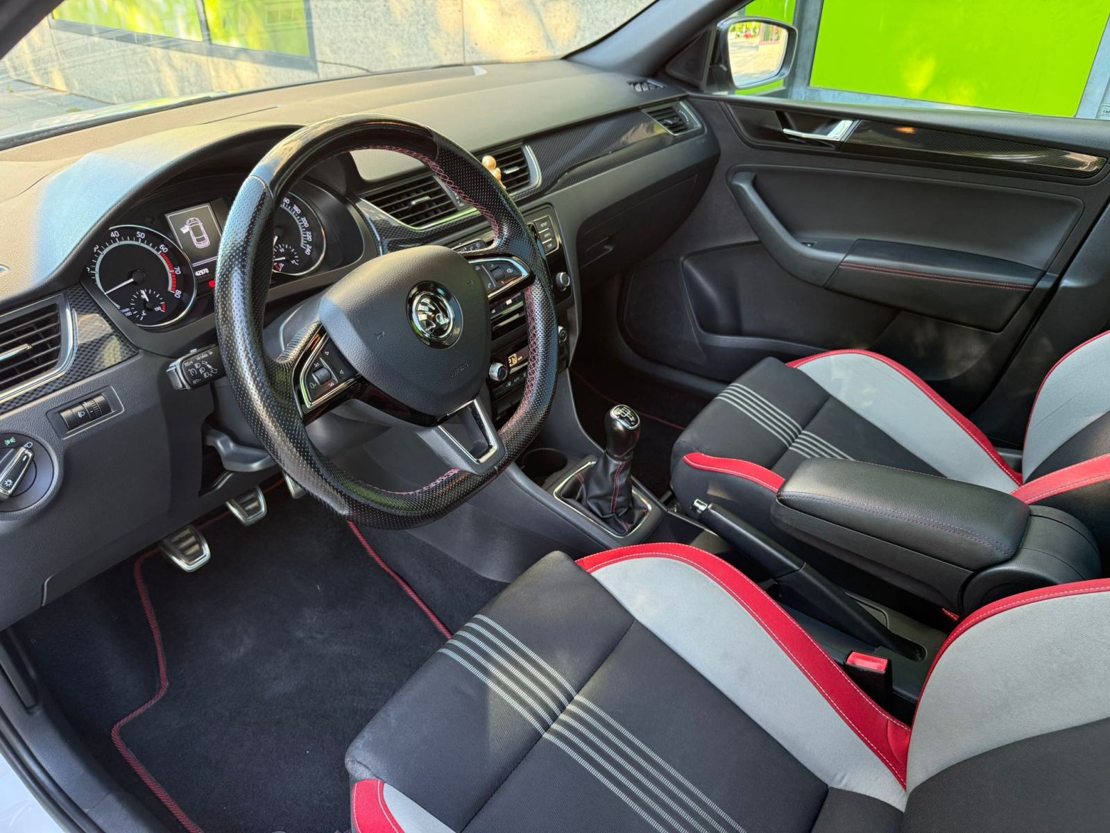 ŠKODA RAPID - 2017 GOD - 1.0 BENZIN - PANORAMA - REGAN! - KAO NOV, fotografija 10