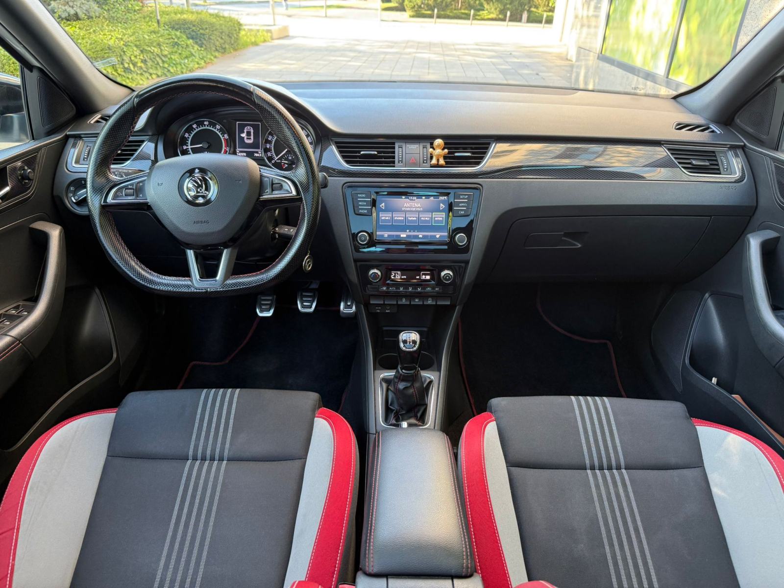ŠKODA RAPID - 2017 GOD - 1.0 BENZIN - PANORAMA - REGAN! - KAO NOV, fotografija 12