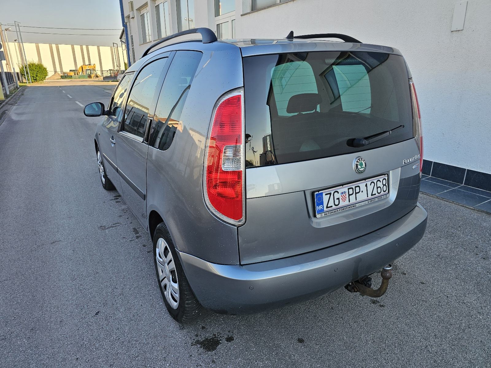 Škoda Roomster 1,6 TDI, 2011.g. ODLIČNA !, fotografija 6